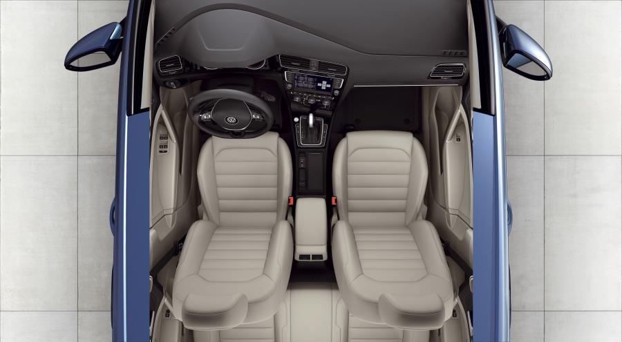 Volkswagen Golf TSI BlueMotion 2012 года  (фото 9 из 33)